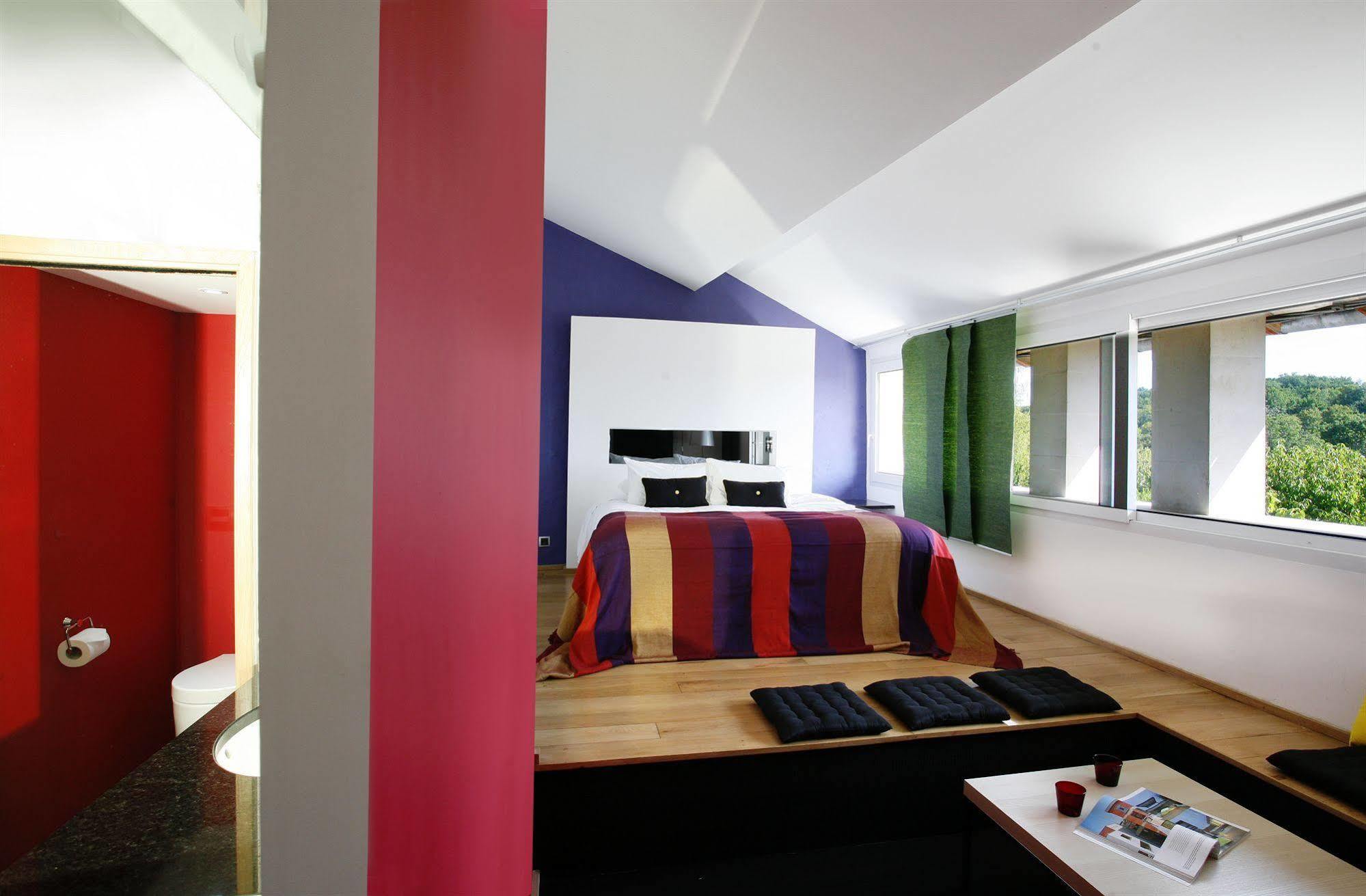Design Hotel Des Francs Garcons Сен-Сован Экстерьер фото