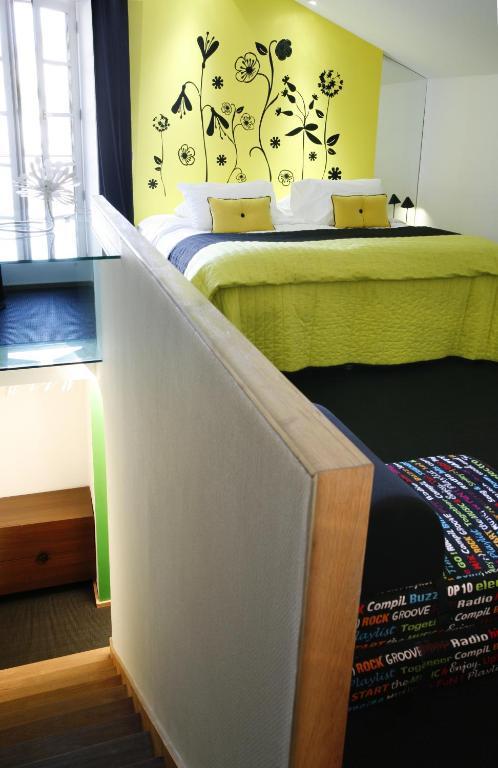 Design Hotel Des Francs Garcons Сен-Сован Номер фото